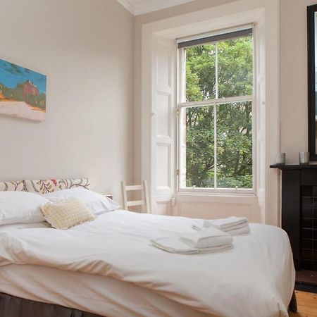 Amazing 4 Bedroom Apartment Just Off The Meadows Edinburgh Kültér fotó