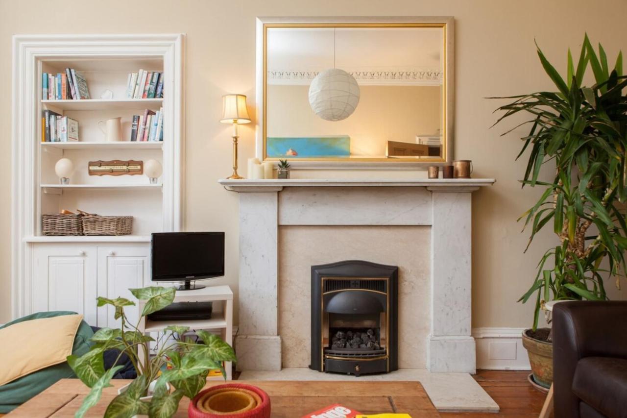 Amazing 4 Bedroom Apartment Just Off The Meadows Edinburgh Kültér fotó