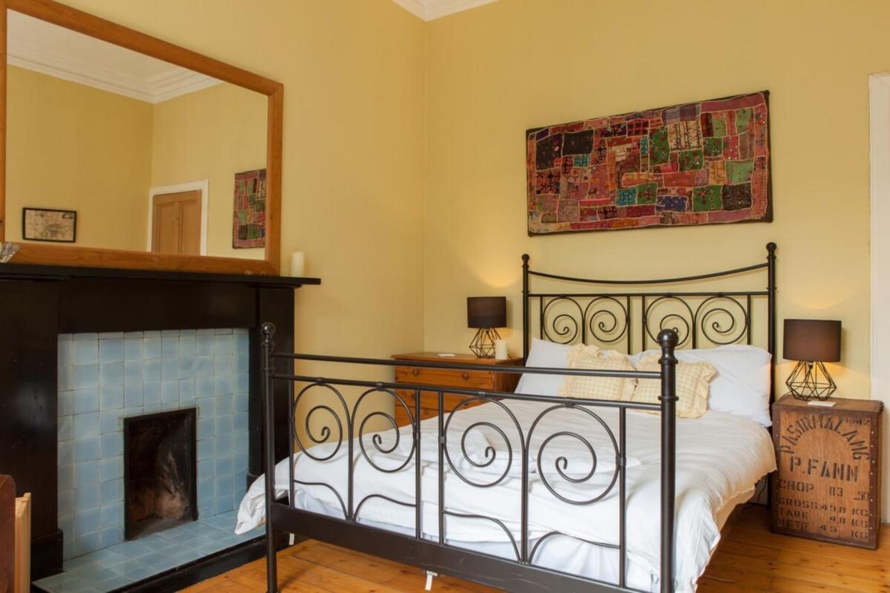 Amazing 4 Bedroom Apartment Just Off The Meadows Edinburgh Kültér fotó
