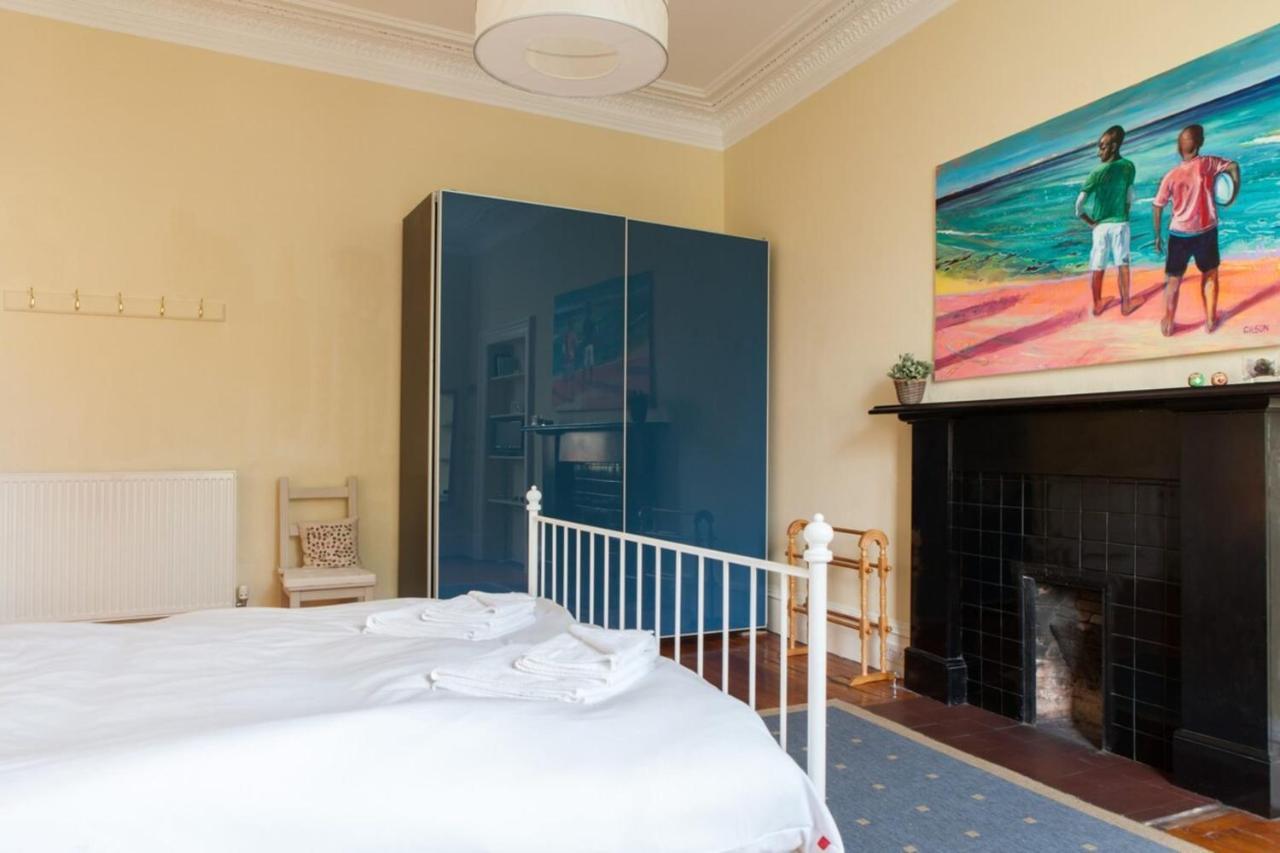 Amazing 4 Bedroom Apartment Just Off The Meadows Edinburgh Kültér fotó
