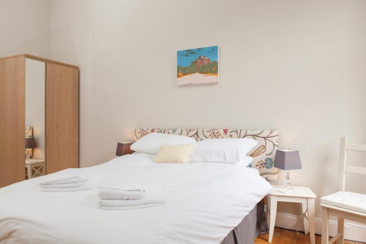 Amazing 4 Bedroom Apartment Just Off The Meadows Edinburgh Kültér fotó