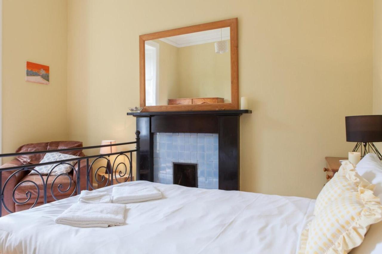 Amazing 4 Bedroom Apartment Just Off The Meadows Edinburgh Kültér fotó