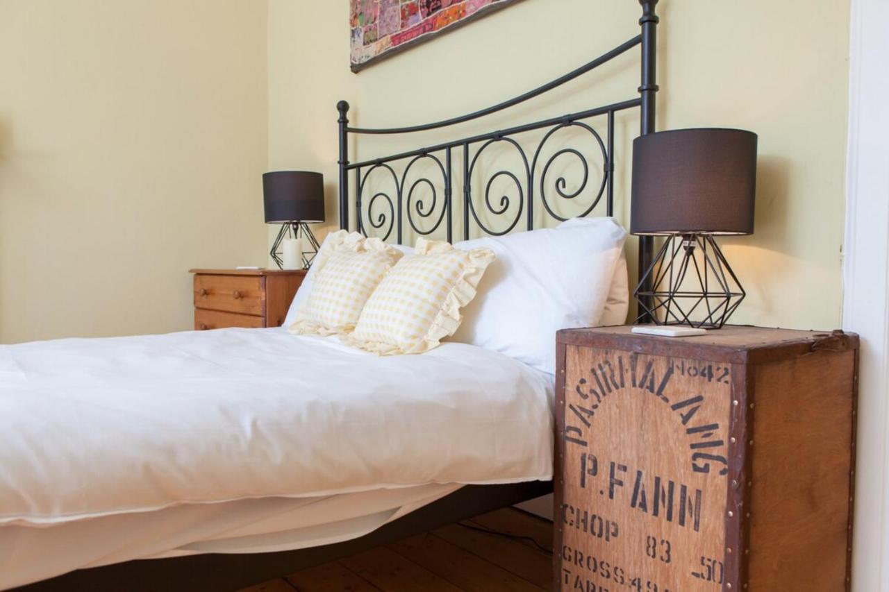 Amazing 4 Bedroom Apartment Just Off The Meadows Edinburgh Kültér fotó