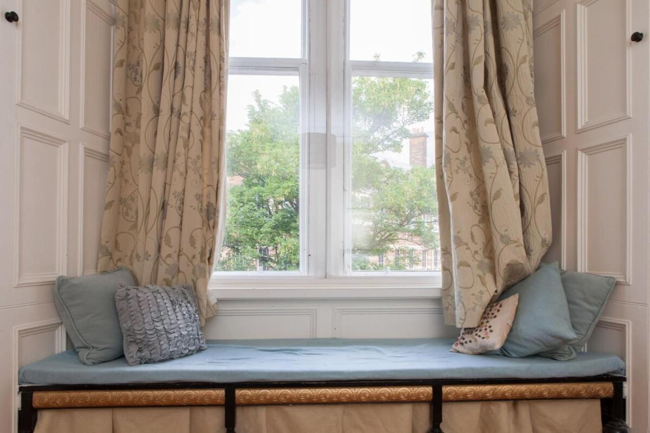 Amazing 4 Bedroom Apartment Just Off The Meadows Edinburgh Kültér fotó