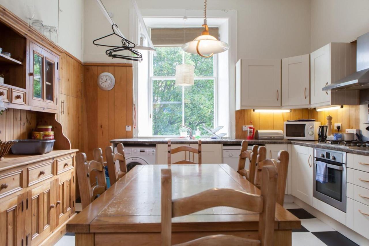 Amazing 4 Bedroom Apartment Just Off The Meadows Edinburgh Kültér fotó