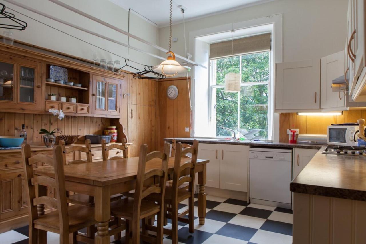 Amazing 4 Bedroom Apartment Just Off The Meadows Edinburgh Kültér fotó