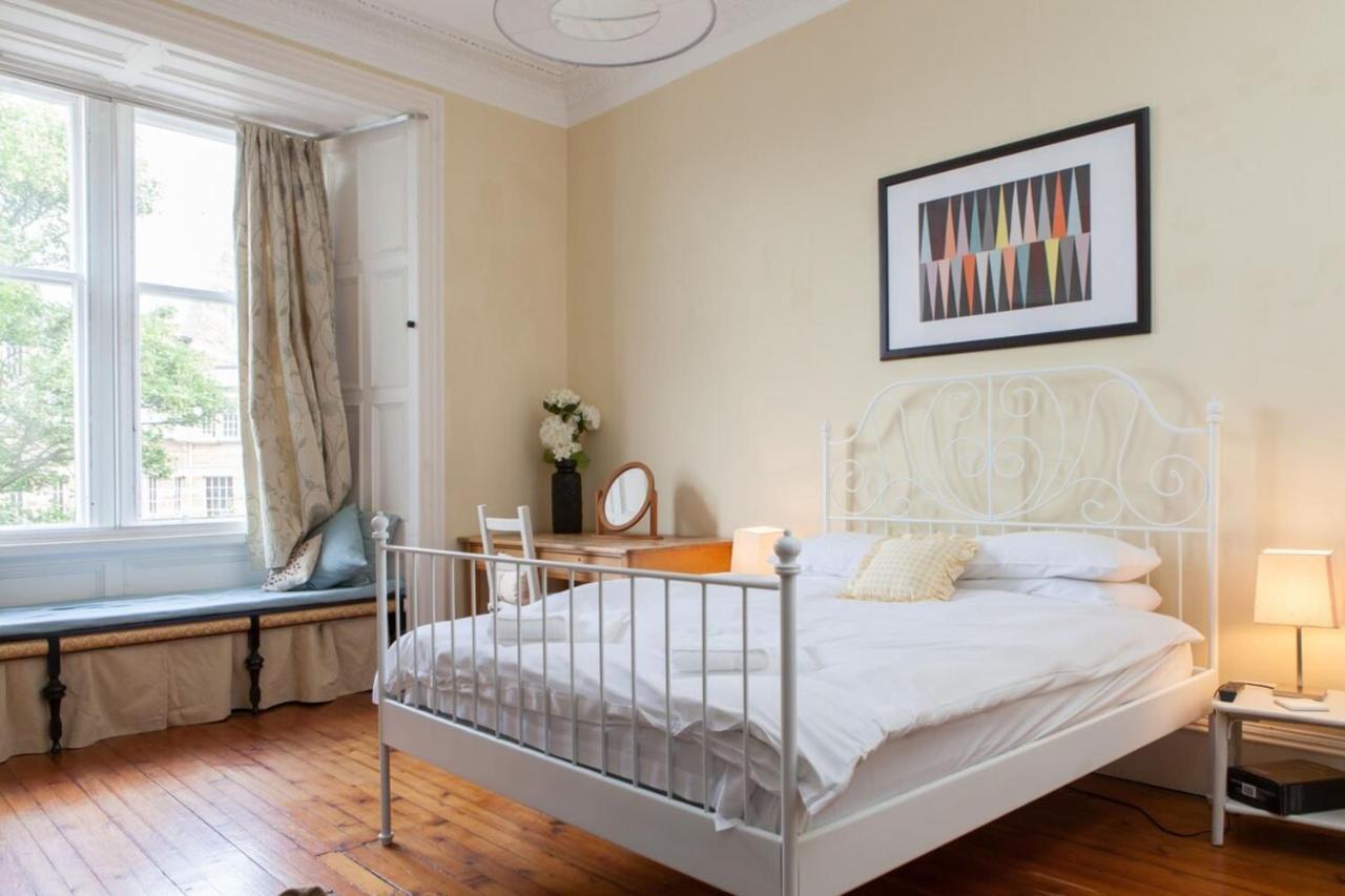 Amazing 4 Bedroom Apartment Just Off The Meadows Edinburgh Kültér fotó
