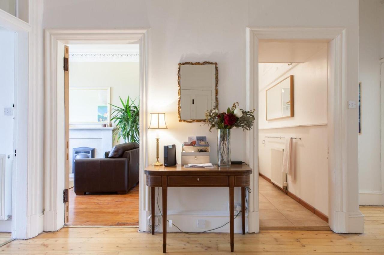 Amazing 4 Bedroom Apartment Just Off The Meadows Edinburgh Kültér fotó
