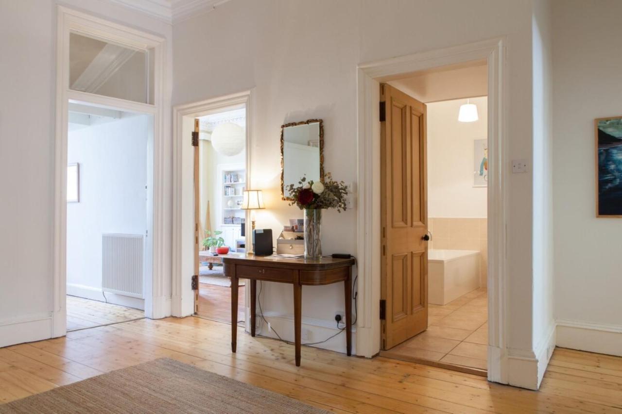 Amazing 4 Bedroom Apartment Just Off The Meadows Edinburgh Kültér fotó